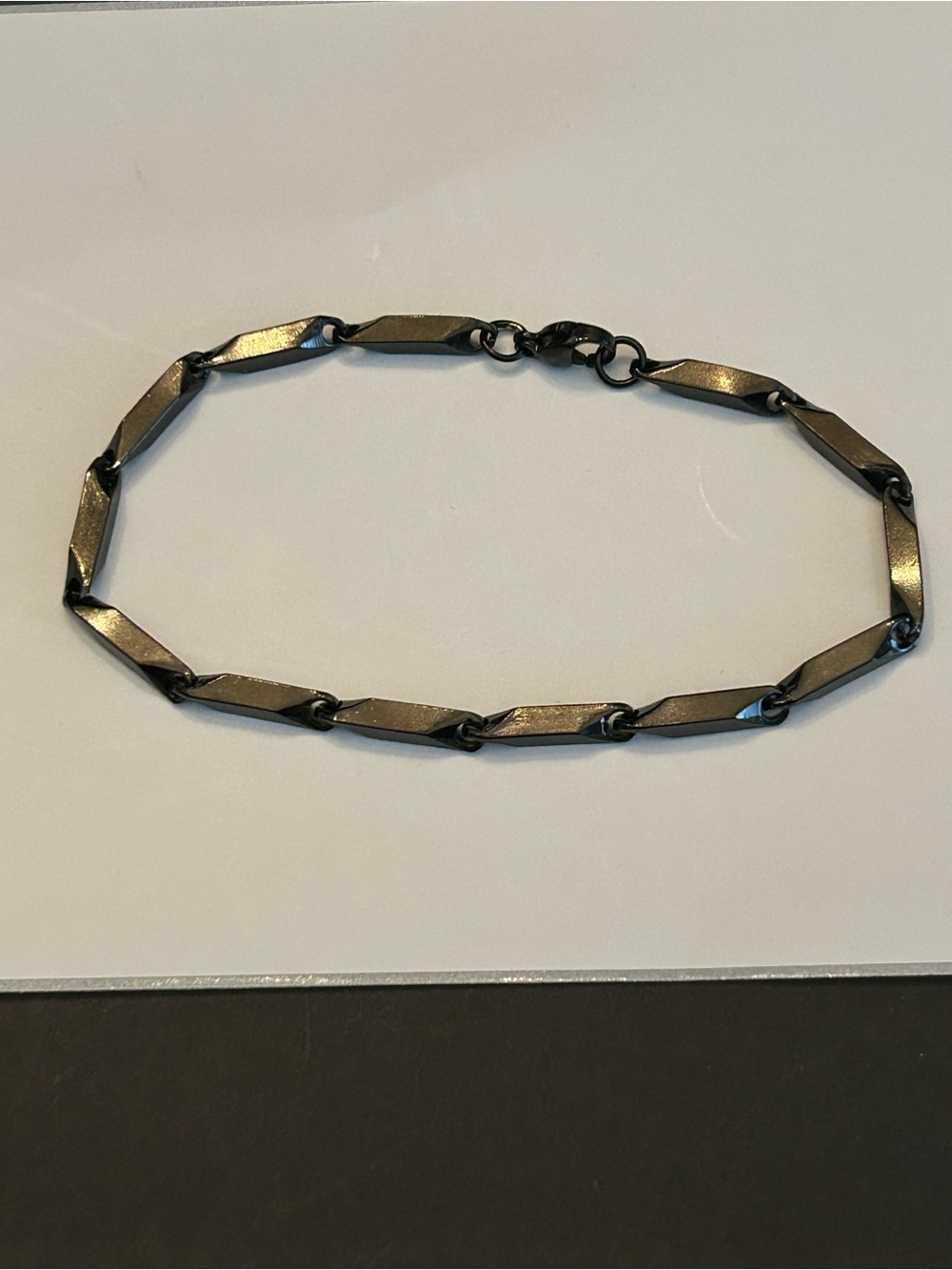Unisex Faceted Gunmetal Link Bracelet 8 Inches Brand New